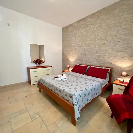 Holiday home Villetta Girasole *