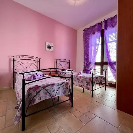 Holiday home Villetta Girasole Marina di Mancaversa